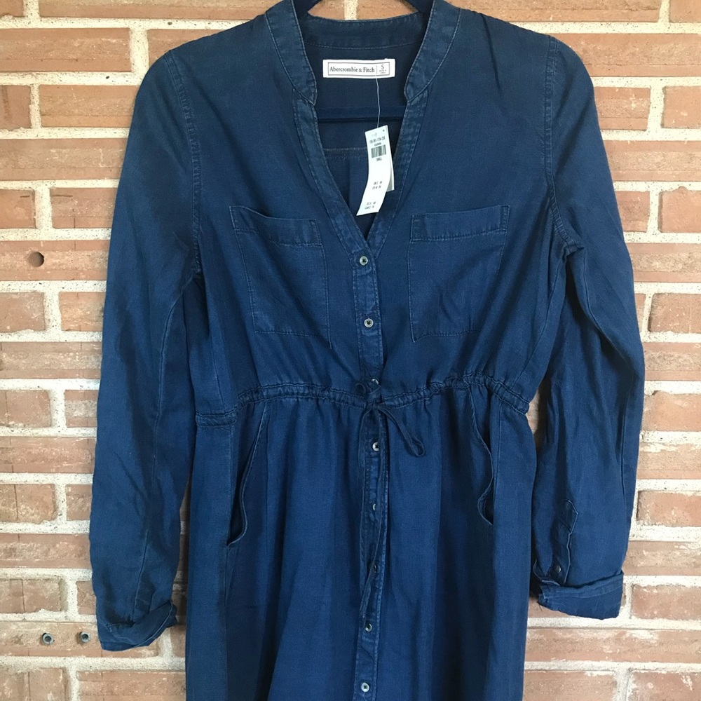 NWT Comfy denim dress (Abercrombie&Fitch sz small)
